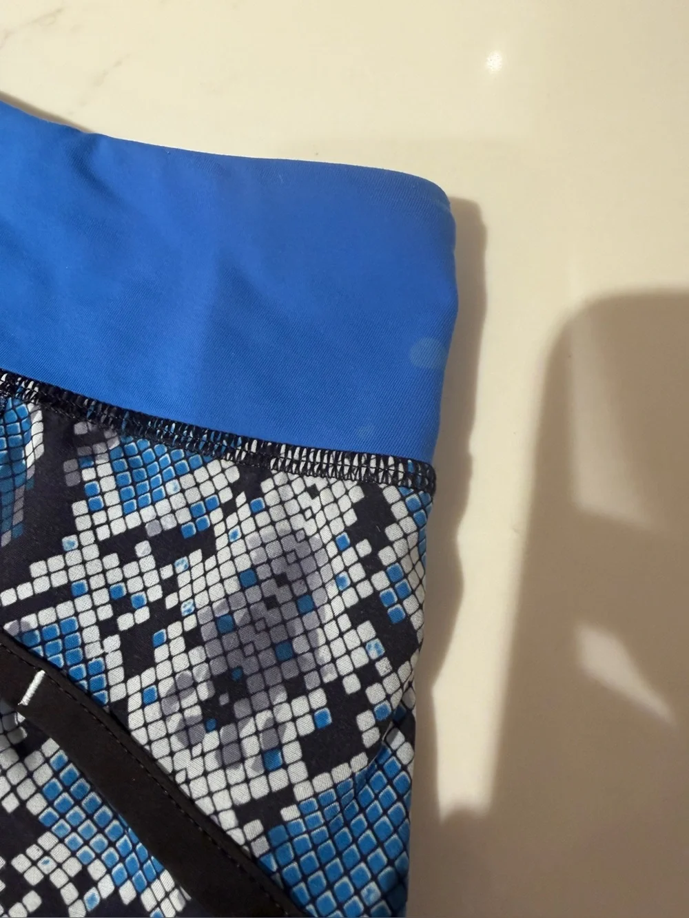Lululemon Speed Up Lined Shorts in Blue Snake Print